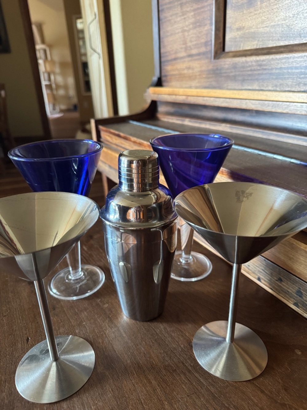 Four Martini Glasses with 3 Piece Silver Shaker